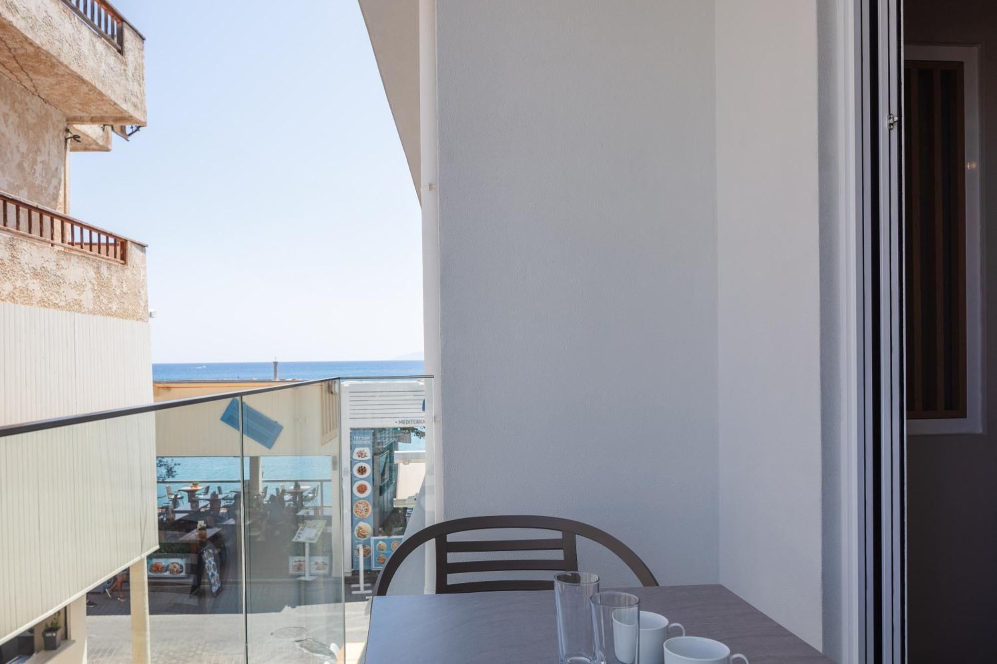 Skipper Beachfront Suites Hersonissos  Exteriér fotografie